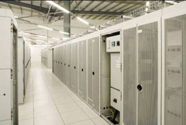 惠普数据中心的浅色机架