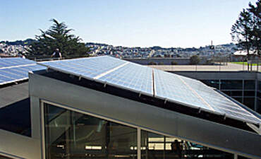 消防员基金为绿色能源设备提供保险