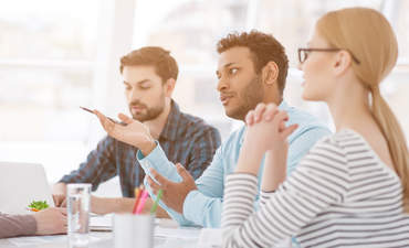 如何实施新的创新可以帮助解决我们的关键问题特色形象