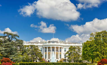 公司如何# 039;社区领导推动政治变革的特色形象