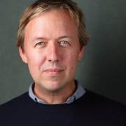 tom_rivett_headshot.