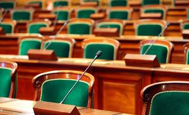 绿色新政、碳定价以及其他可能影响2019年形象的政策成为了主要议题